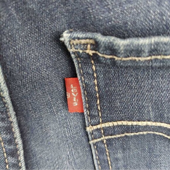 Levi's Womens 535 Jean Shorts Blue Stretch Dark Wash Cut Off Pockets Juniors 5 M - Picture 4 of 5